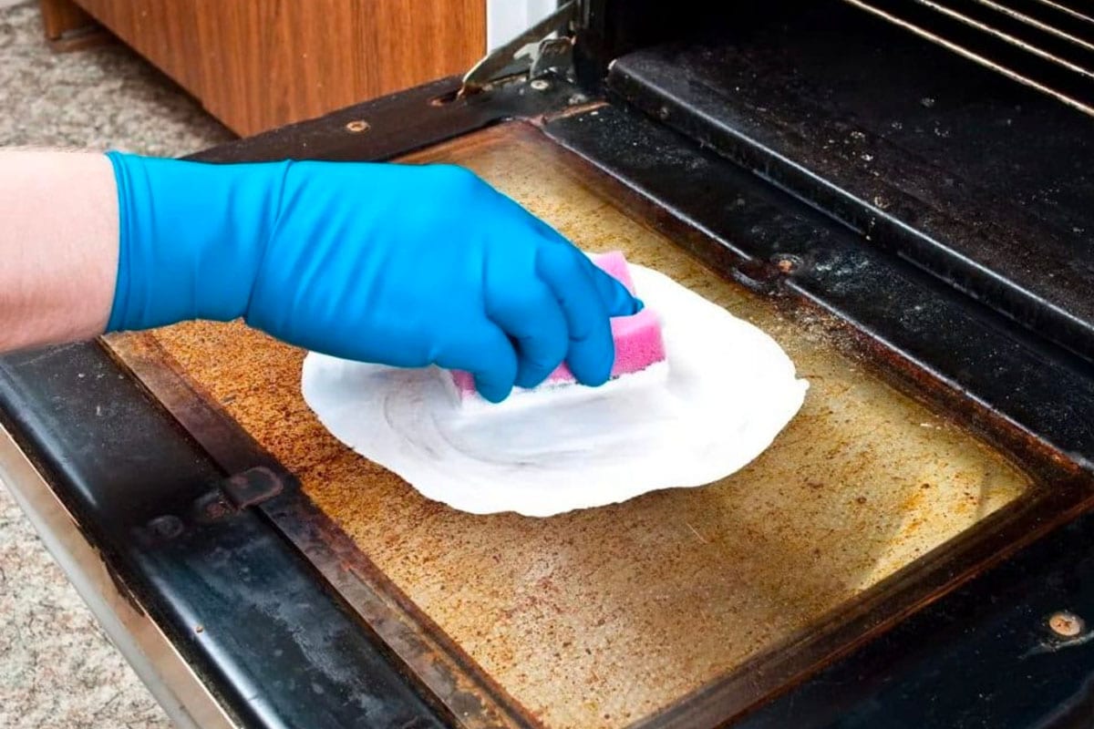 Отмыть шкафы на кухне от жира быстро в домашних условиях народными средствами